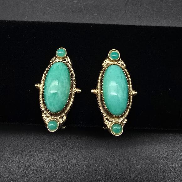 CLIP ON EARRINGS,  E1272 1" x .6" - Picture 1 of 7